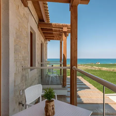 Villa Pileas Villa, A Supreme Retreat By The βeach, By Thinkvilla Pigianos Kampos (Crete)